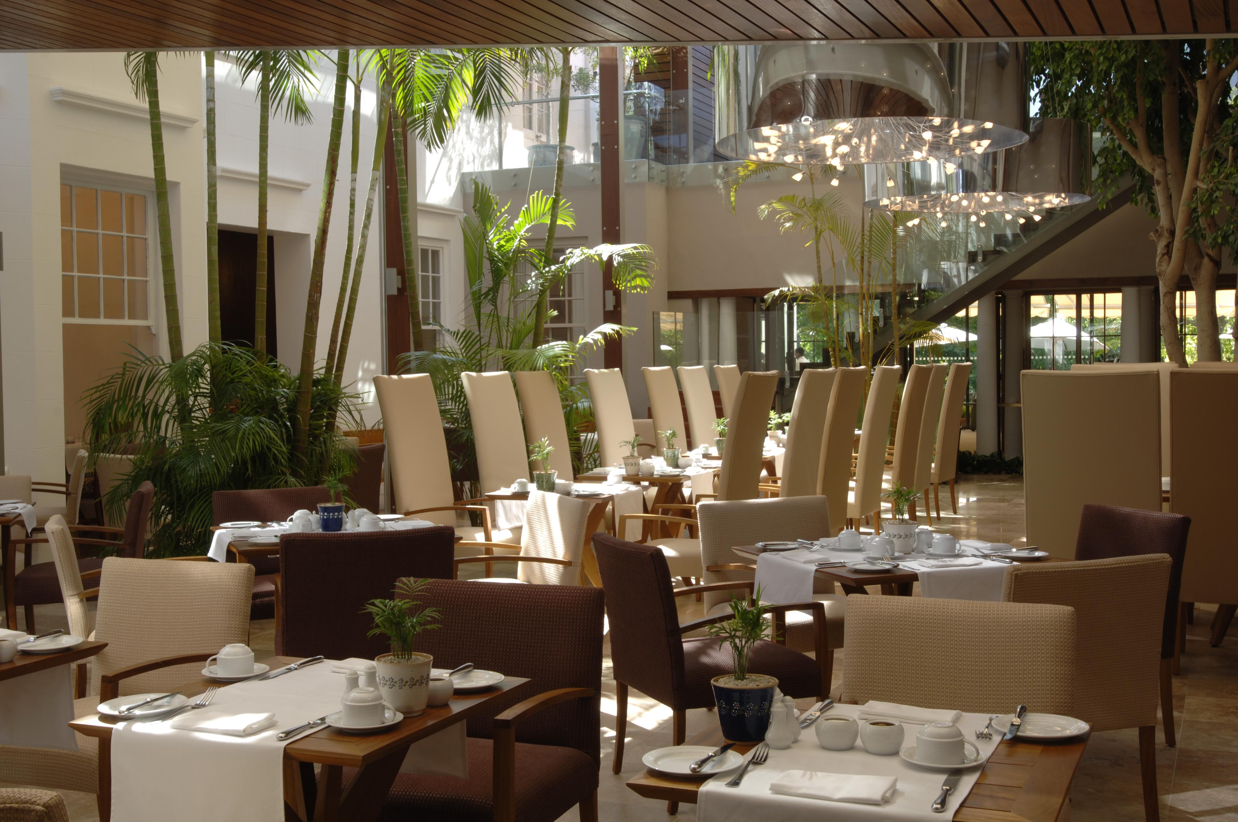 Vineyard Hotel Cape Town Bagian luar foto