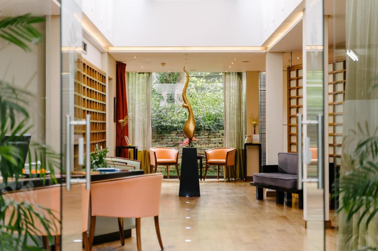 Vineyard Hotel Cape Town Bagian luar foto