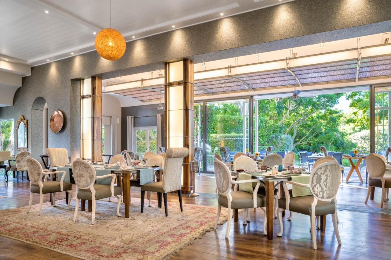 Vineyard Hotel Cape Town Bagian luar foto