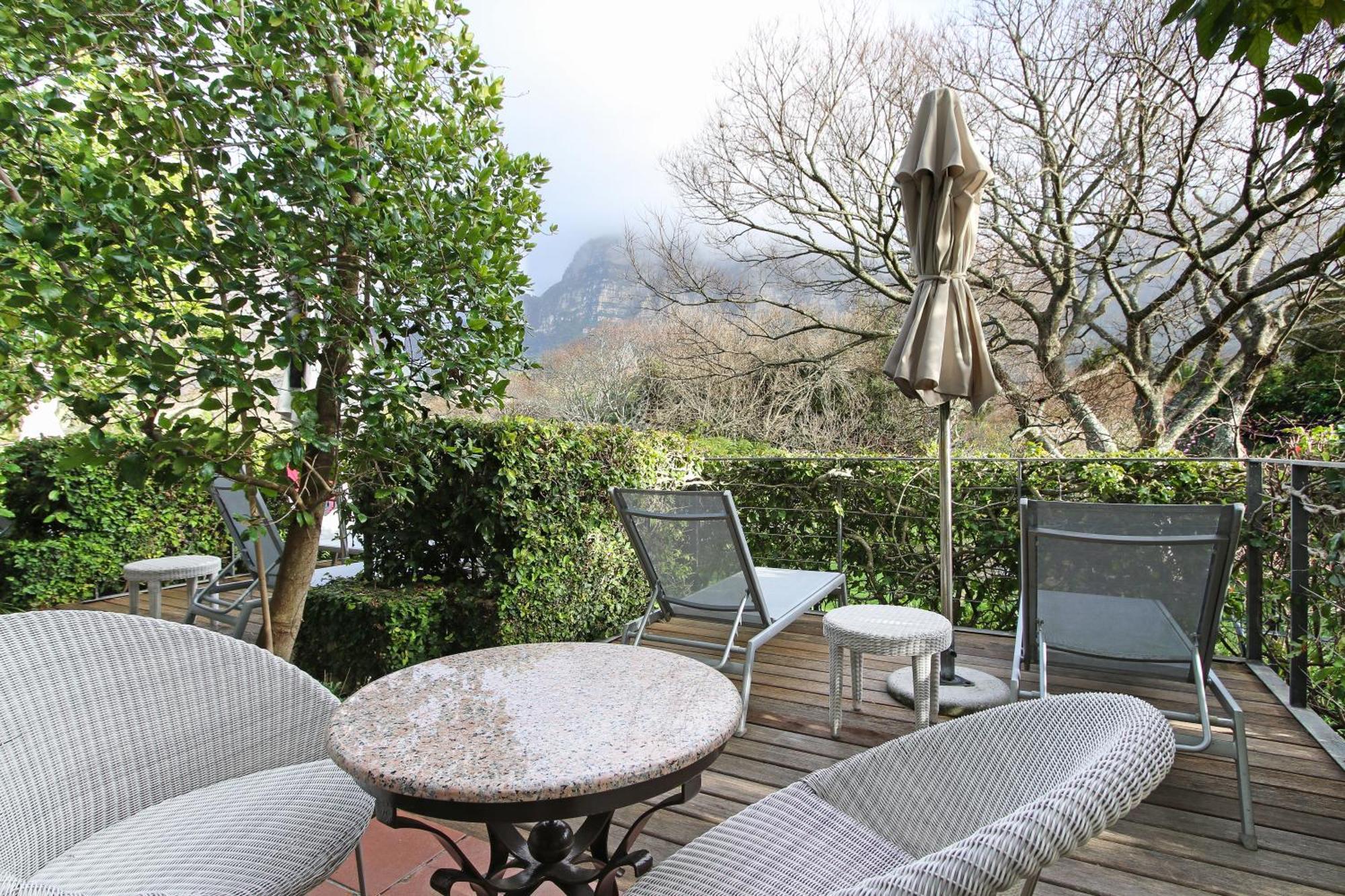 Vineyard Hotel Cape Town Bagian luar foto