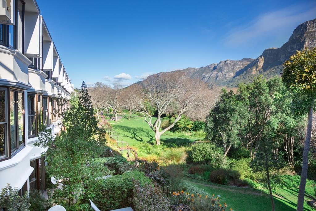 Vineyard Hotel Cape Town Bagian luar foto